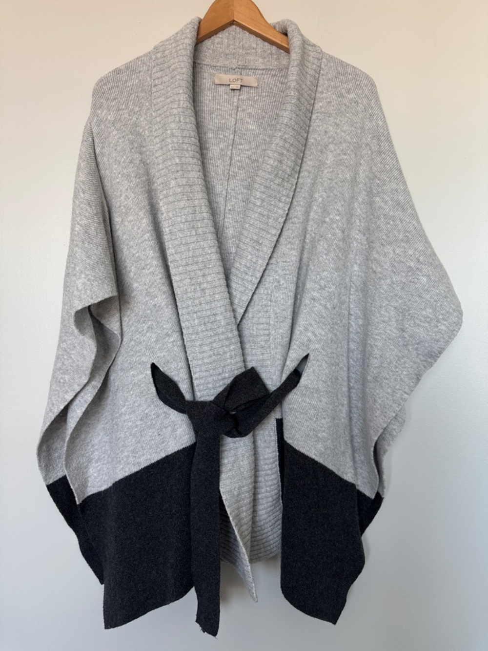 LOFT Light Gray and Black Shawl-Collar Wrap Poncho Size XS/S